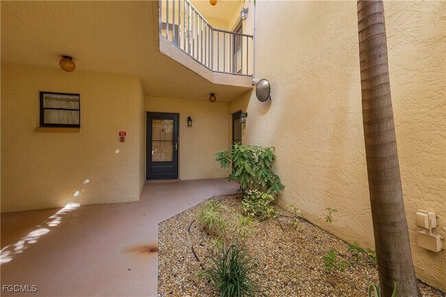 Building Photo - 12471 McGregor Blvd