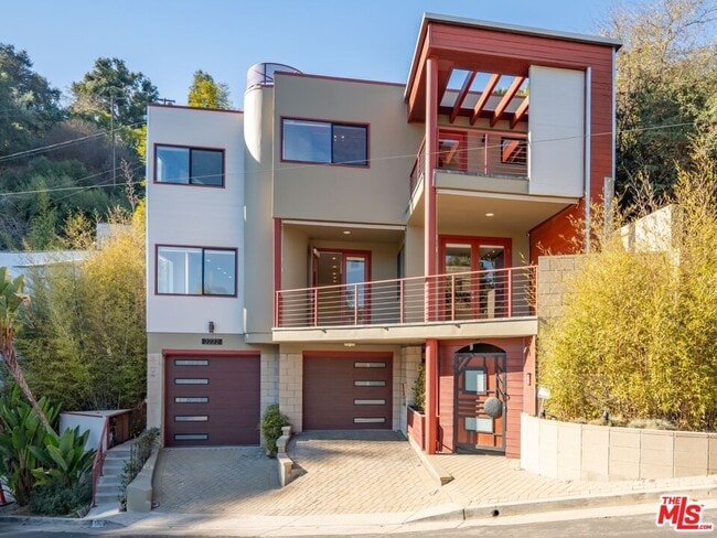 Building Photo - 2222 Bancroft Ave