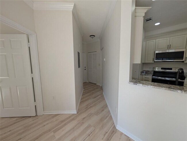 Building Photo - 2107 Portofino Pl
