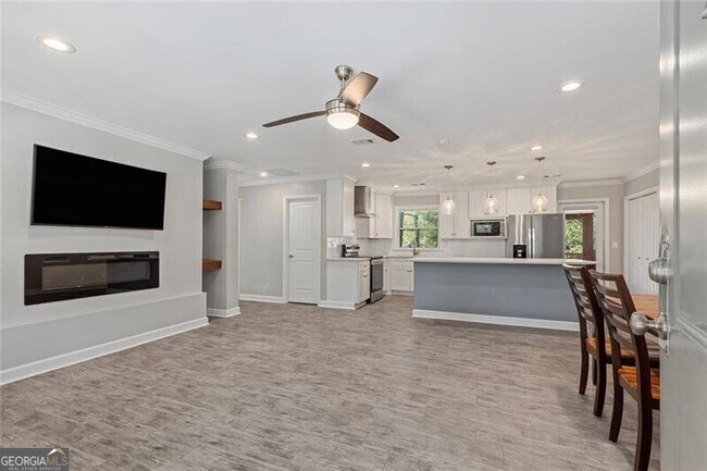 Building Photo - 1605 Carter Rd