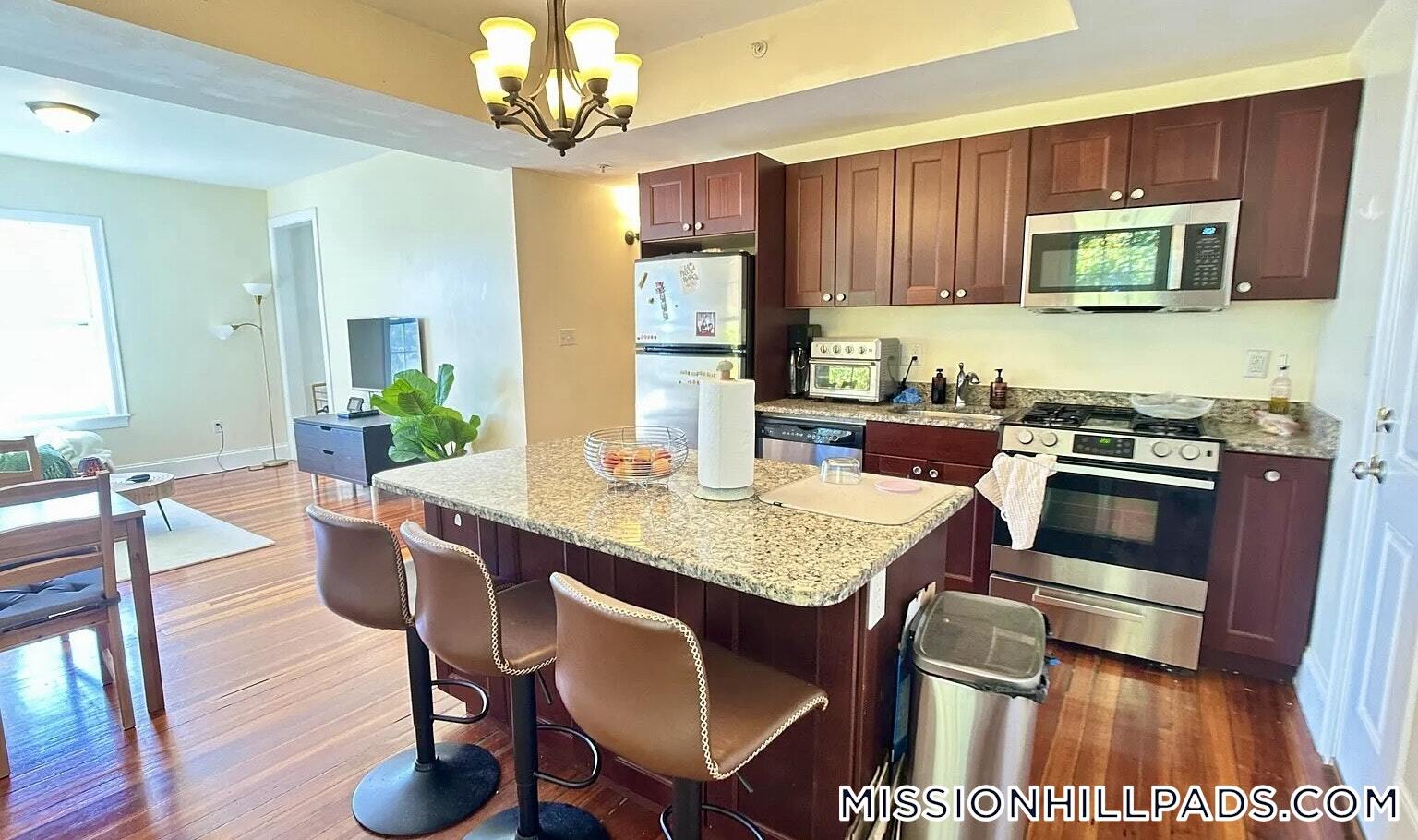 Building Photo - 107 Fisher Ave