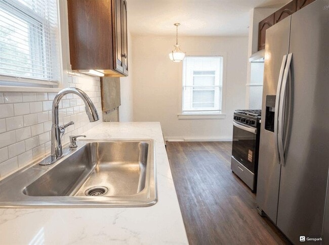 Building Photo - 501 Sacramento Dr