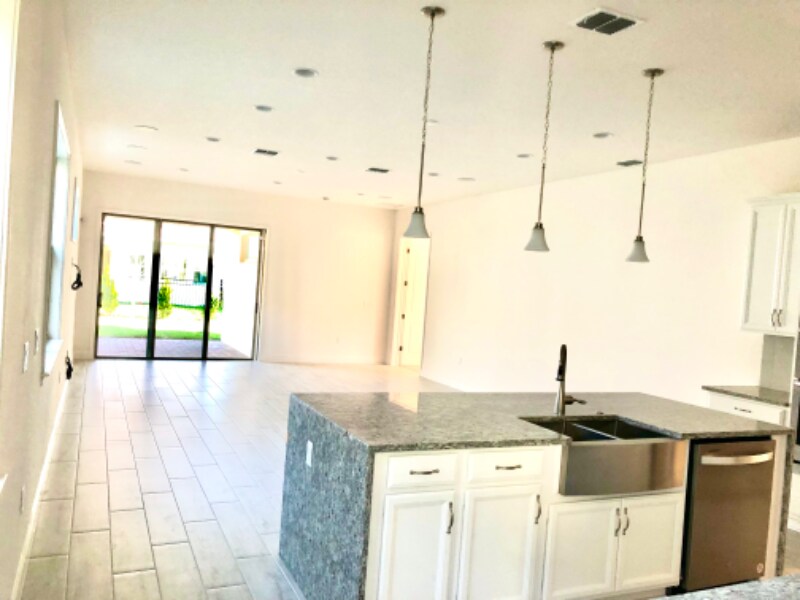 Building Photo - 13172 Bromborough Dr