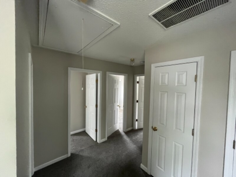 Building Photo - 2863 Warhorse Pl