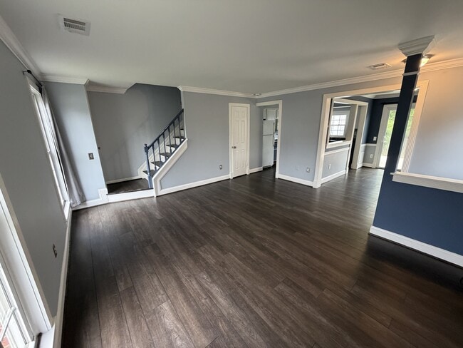 Building Photo - 5805 Farmgate Ct