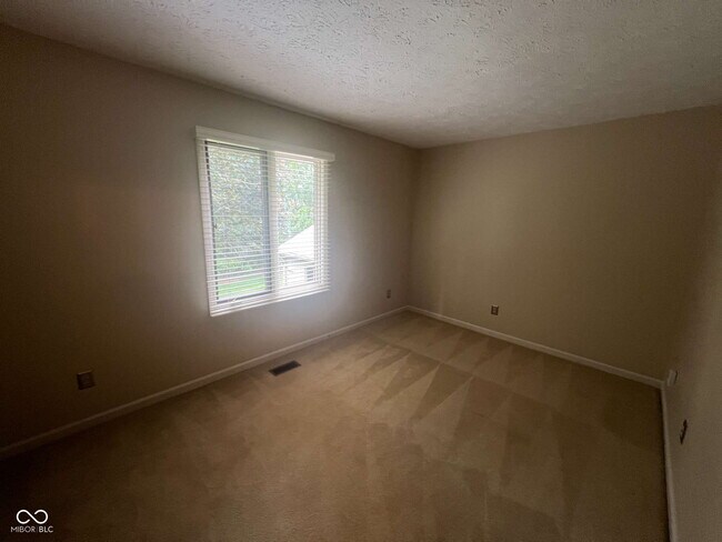 Building Photo - 12748 Limberlost Dr