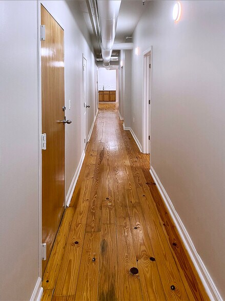Building Photo - 89 Fairlie St NW