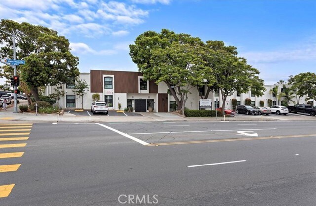 Building Photo - 6679 Linda Vista Rd