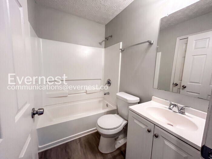 Building Photo - 3868 Leyland Dr