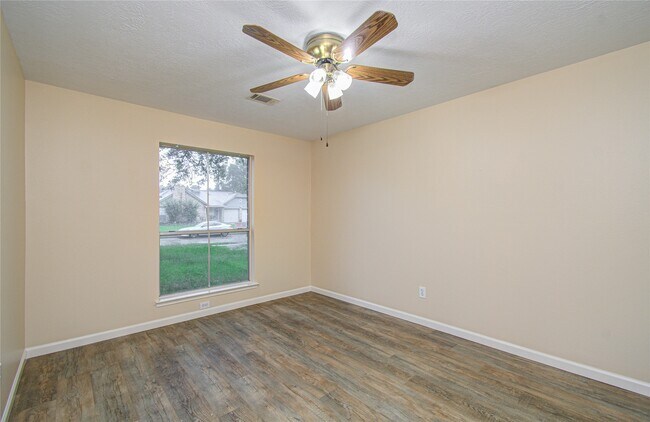 Building Photo - 16835 Carbridge Dr