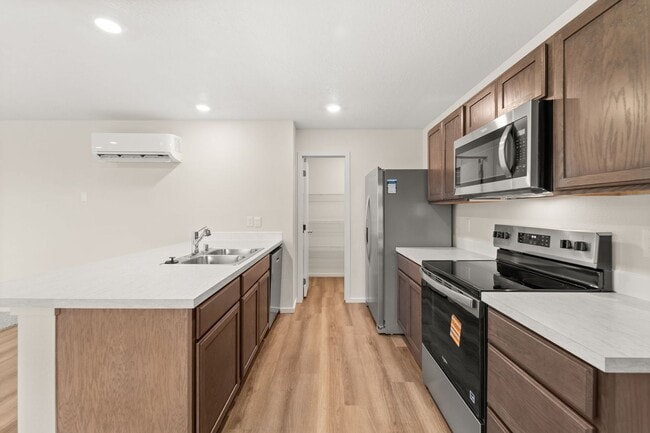 Building Photo - 10239 Sorenstam Rd