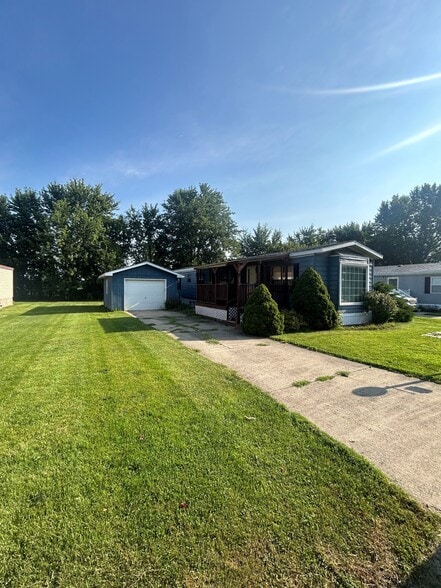 Building Photo - 38 Poplar Dr