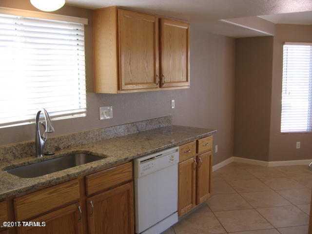 Building Photo - 10650 N Sand Canyon Pl