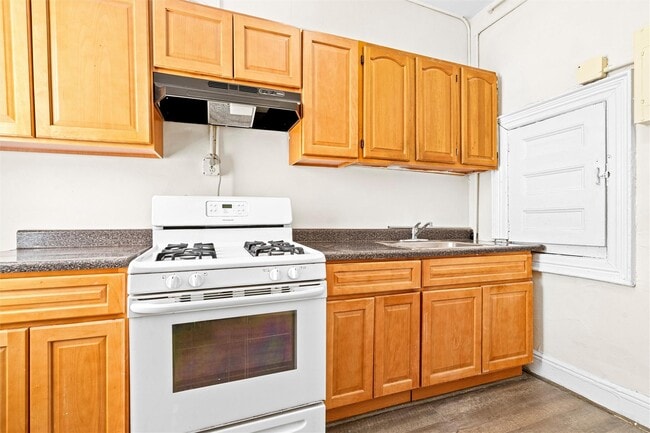 Building Photo - 2034 Newbold Ave