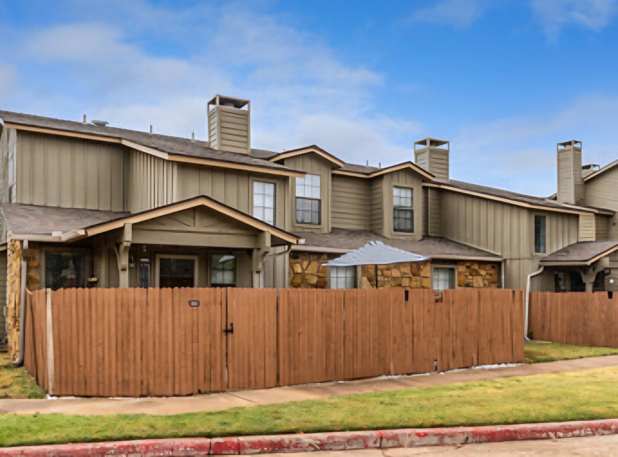 Building Photo - 14427 N Pennsylvania Ave