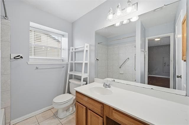 Building Photo - 2425 Oakmont Dr