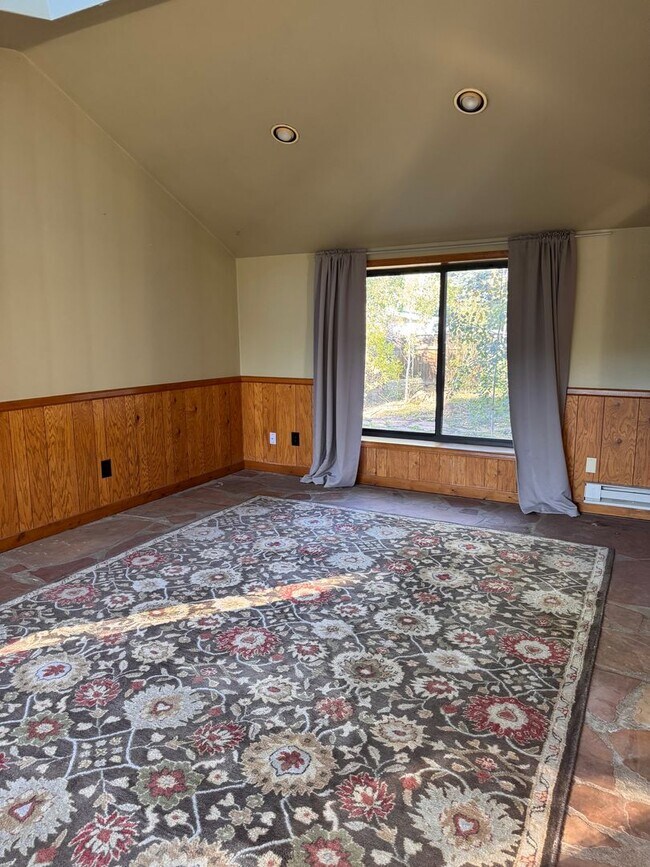 Building Photo - Cheshire Home for Rent!