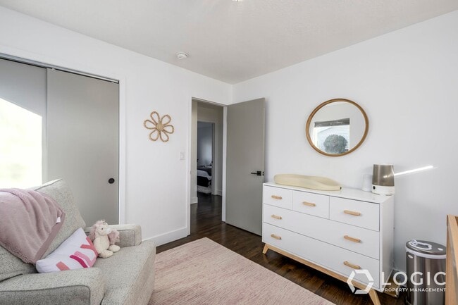 Building Photo - 3070 E 7070 S