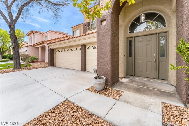 Building Photo - 1733 Tesara Vista Pl