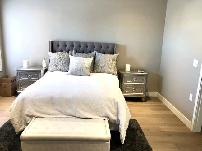 Building Photo - 1007 Leonard Ln