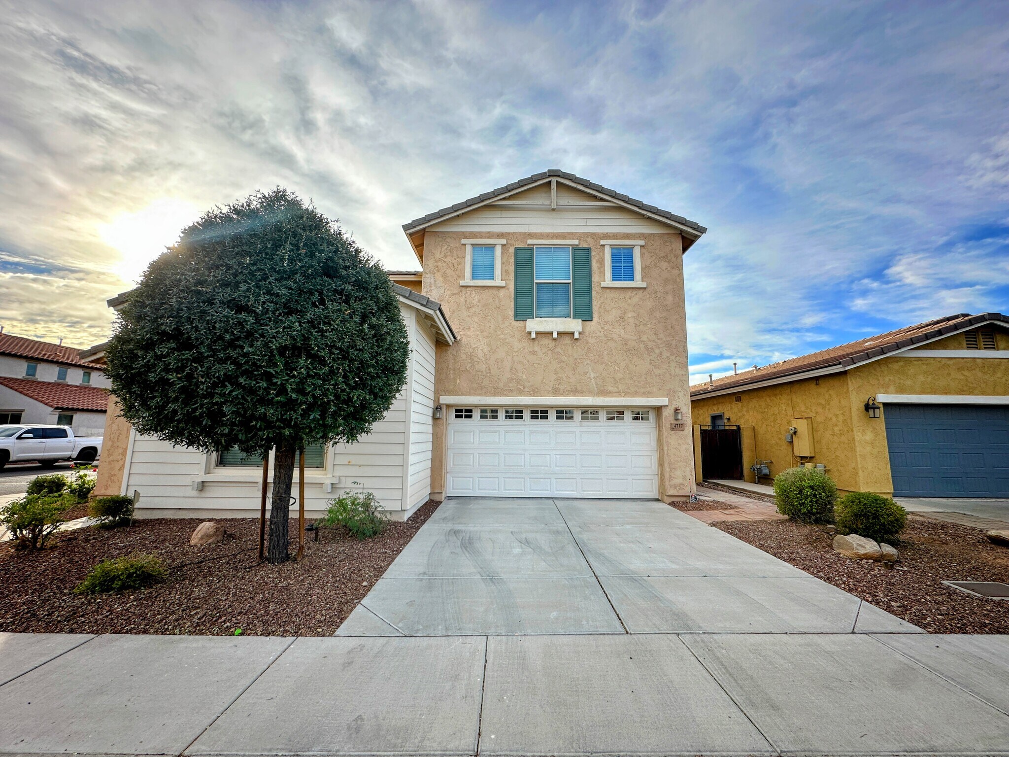 Building Photo - 4717 W Sweet Iron Pass