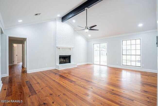 Building Photo - 213 Presbytere Pkwy