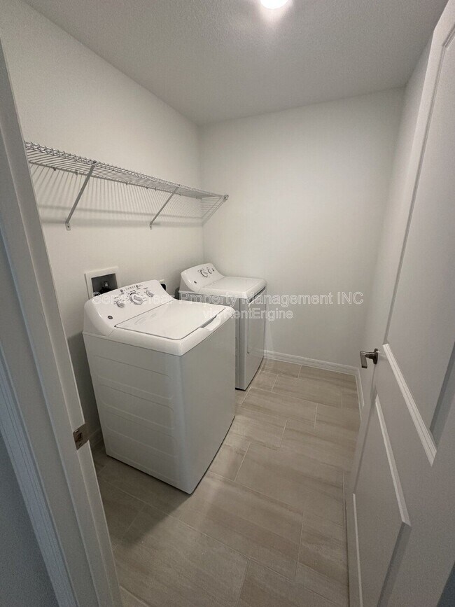 Building Photo - 8519 Sea Ray Run