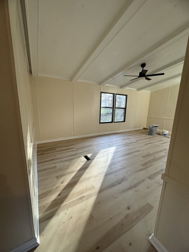 Building Photo - 2717 Hayes Dr