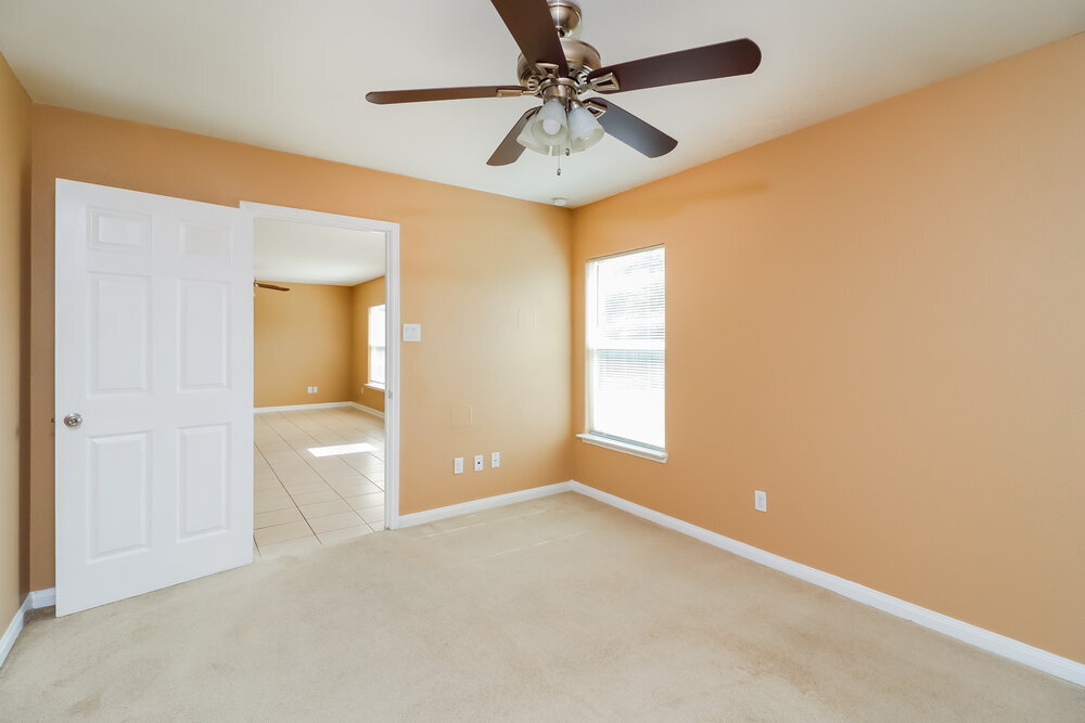 Building Photo - 10009 Quail Glen Dr