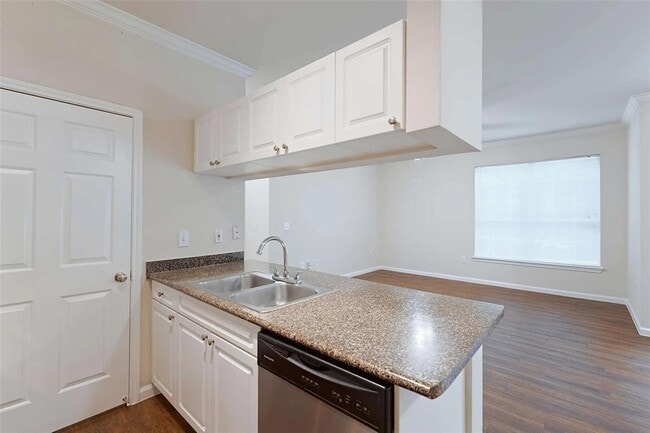 Building Photo - 10505 S I-35 Frontage Rd