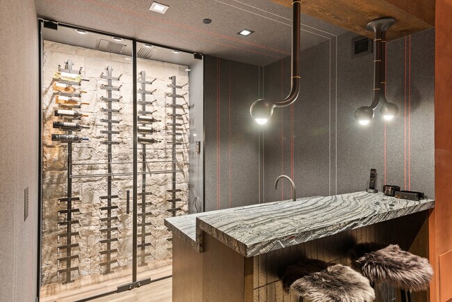 Building Photo - 120 Juan St