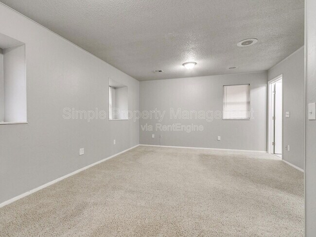 Building Photo - 6109 Kingston Rd