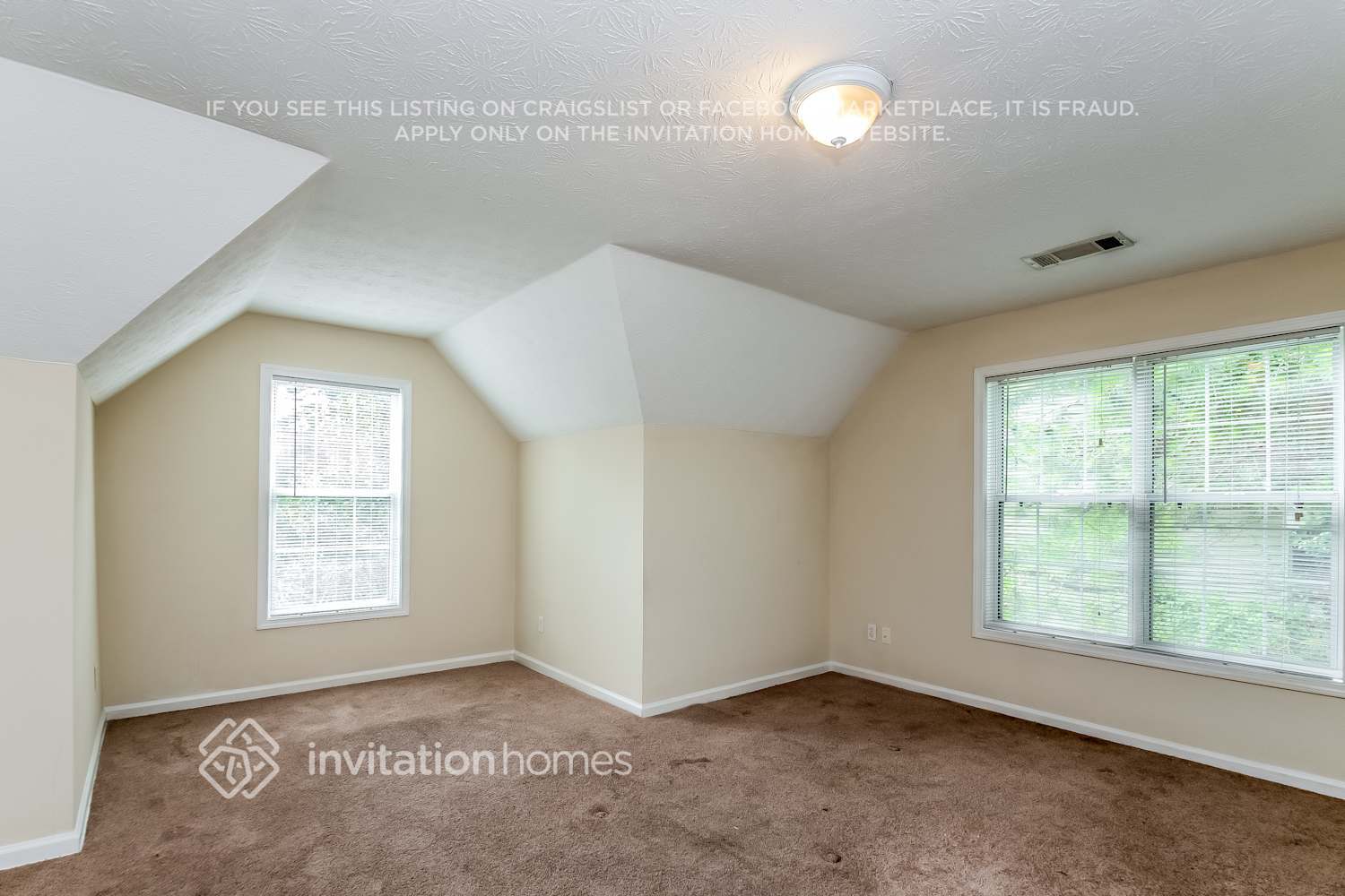 Building Photo - 6810 Waters Edge Dr