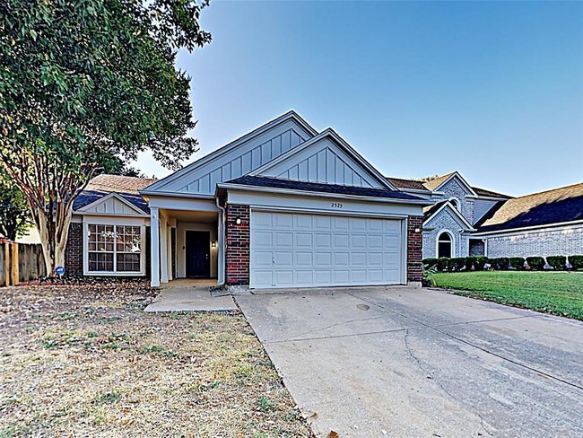Primary Photo - 2525 Country Creek Ln