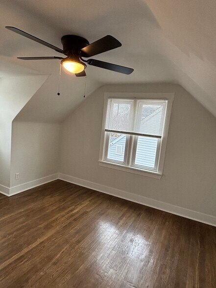 Building Photo - 3742 Anioton Ct