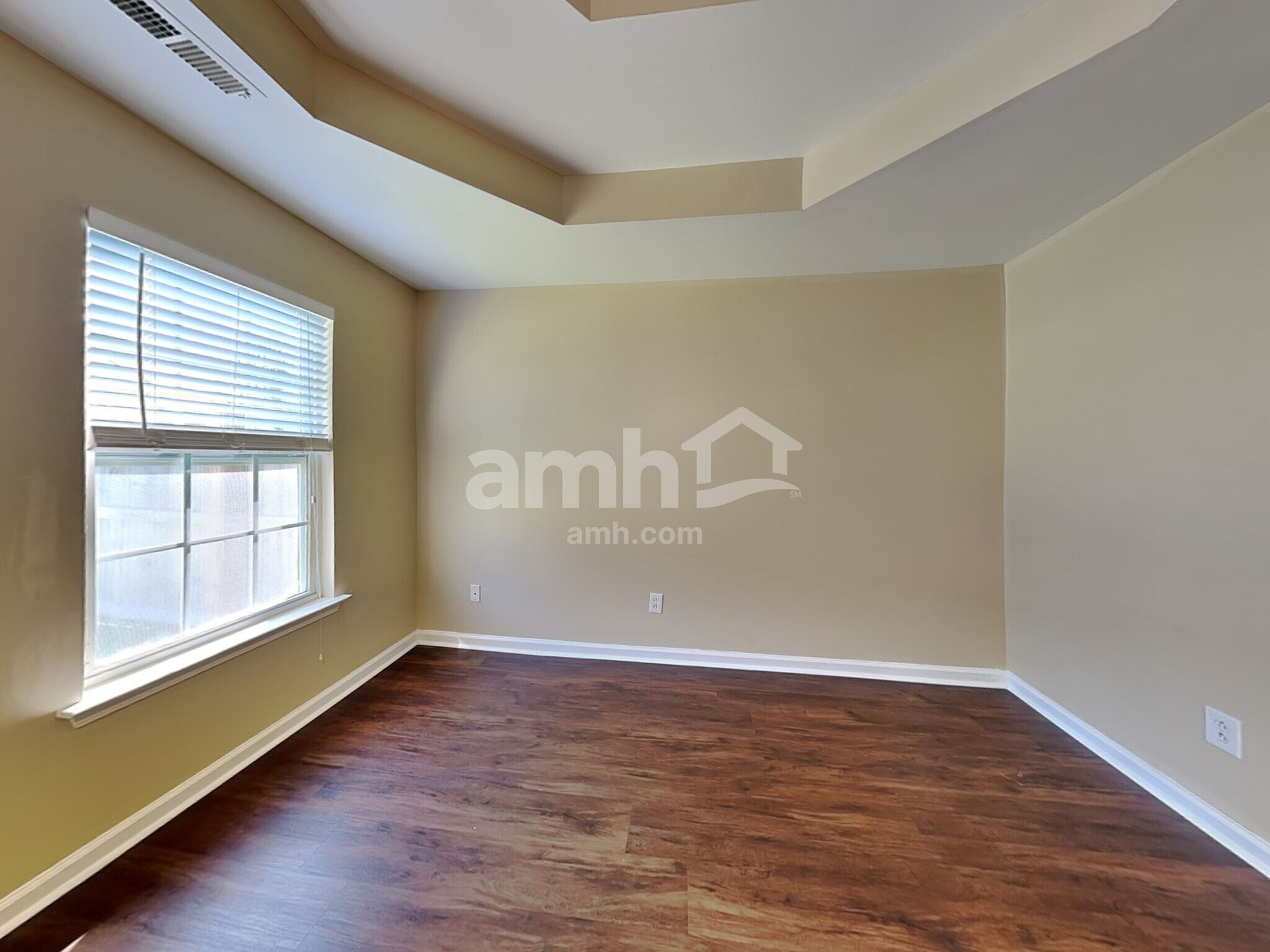 Building Photo - 1039 Saddle Wood Dr