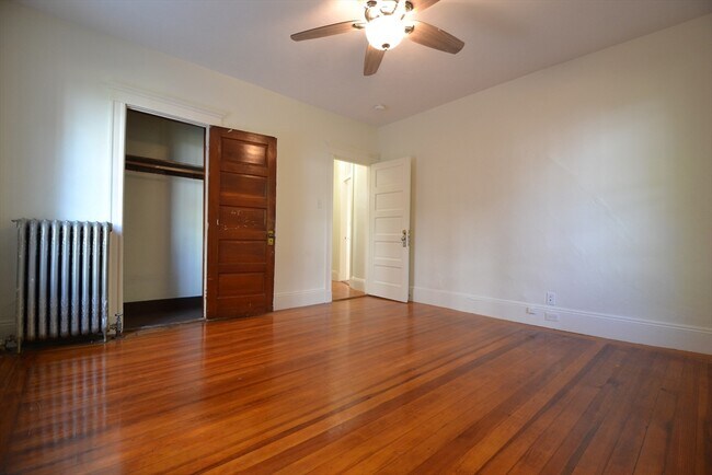 Building Photo - 82 Montebello Rd