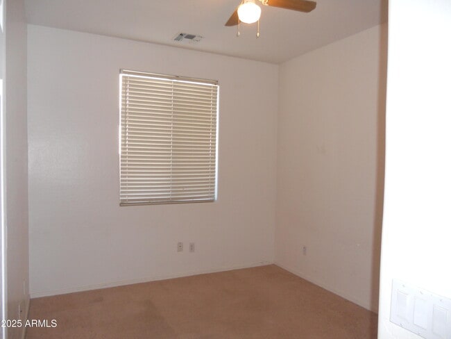 Building Photo - 13558 W Port Royale Ln