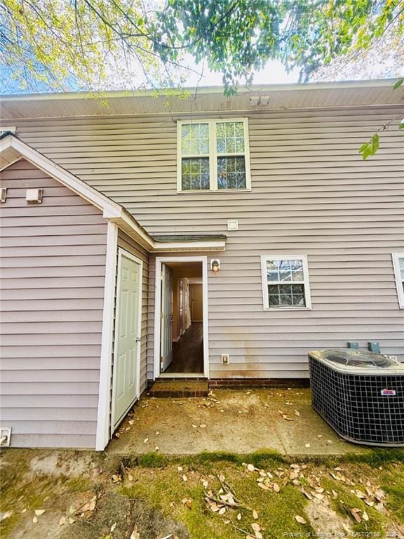 Building Photo - 3332 Kenmont Ln