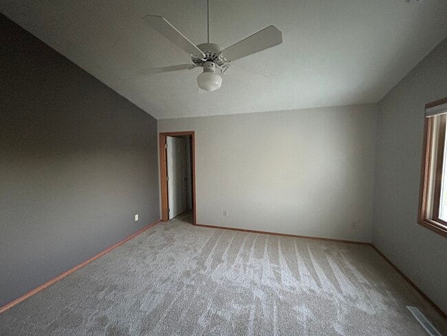 Building Photo - 2109 S Holt Ave