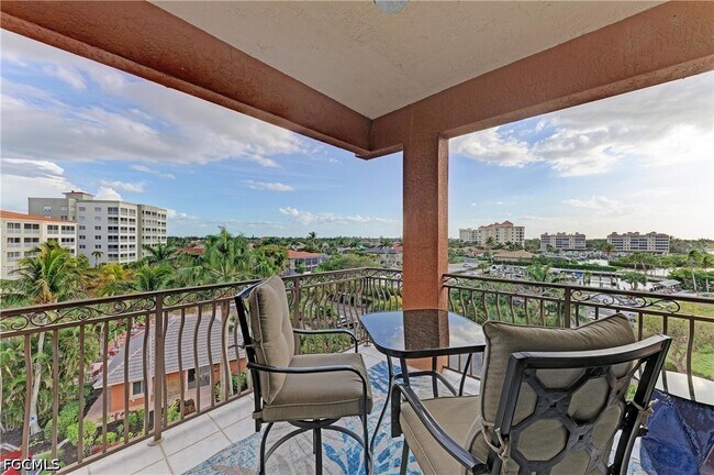 Building Photo - 14813 Laguna Dr