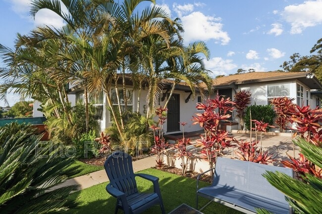 Building Photo - 2604 Juan St