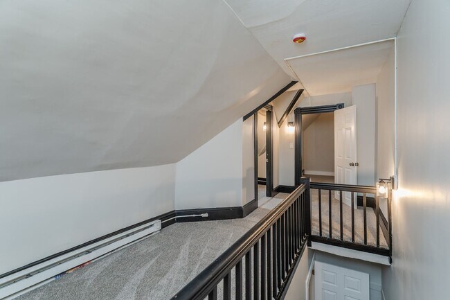 Building Photo - 108-110 Northampton Ave