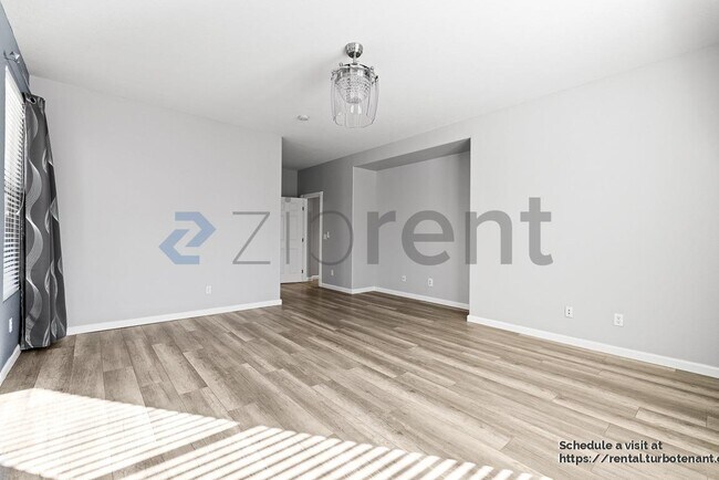 Building Photo - 45513 W Starlight Dr