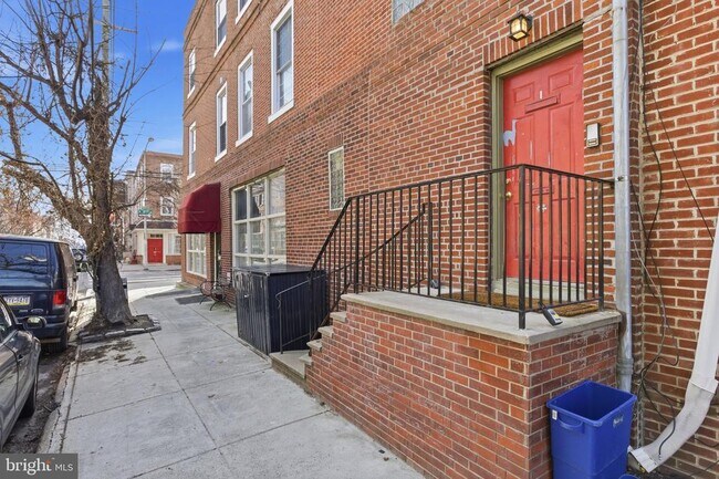 Building Photo - 700 S 2nd St