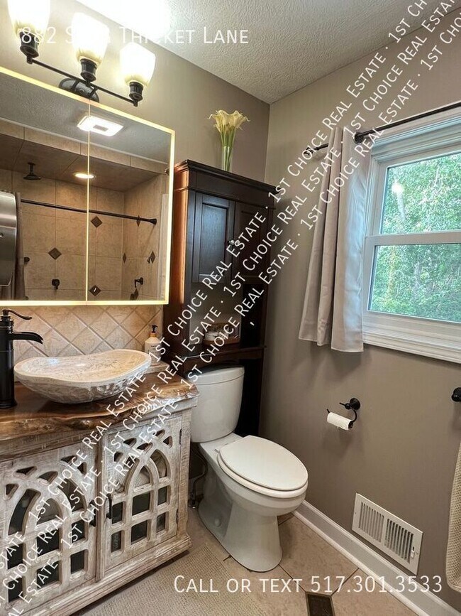 Building Photo - 882 Stag Thicket Ln