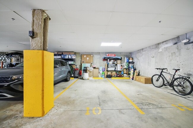 Building Photo - 306 New York Ave