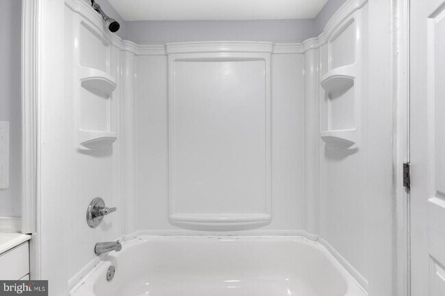 Building Photo - 5147 Hazel Ave