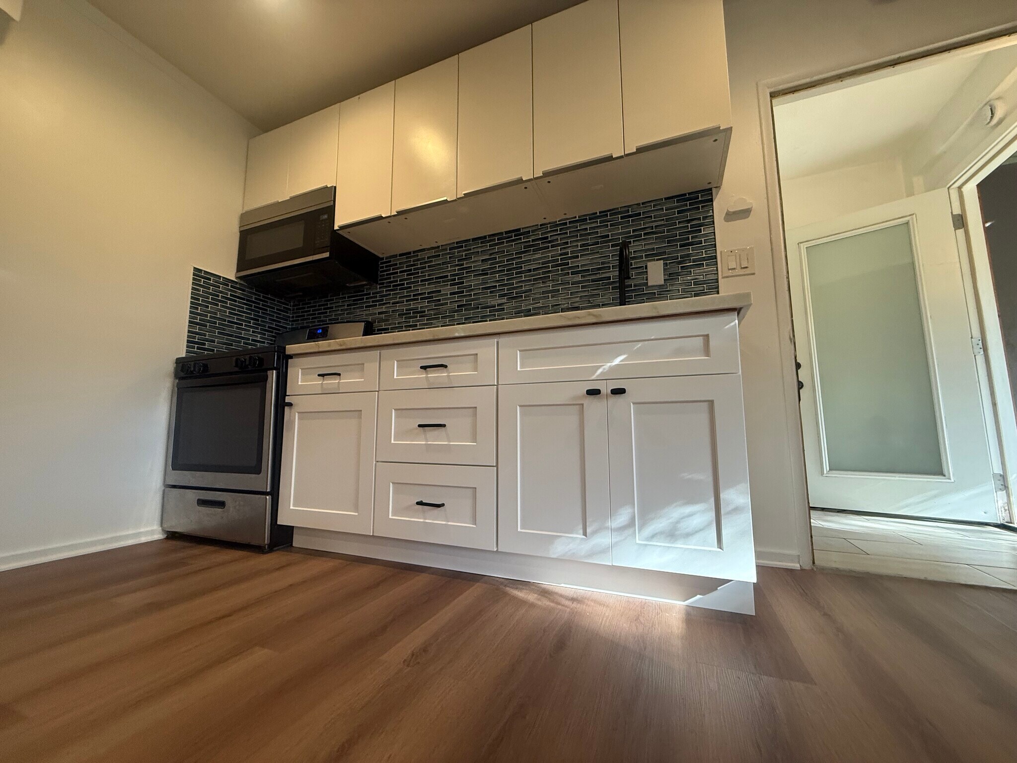 Building Photo - 14039 Gilmore St