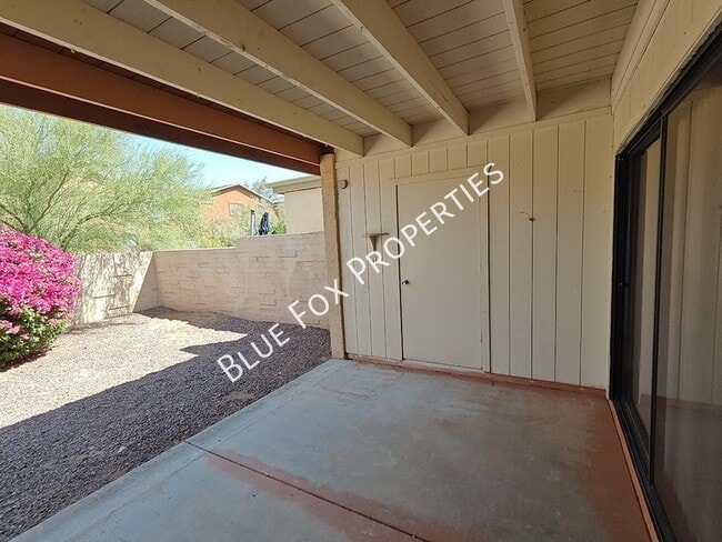 Building Photo - 8305 N Midnight Way